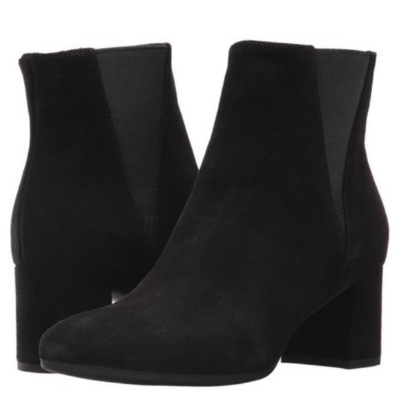 La Canadienne Montreal January black suede booties block heel Sz 5 new - Picture 2 of 10